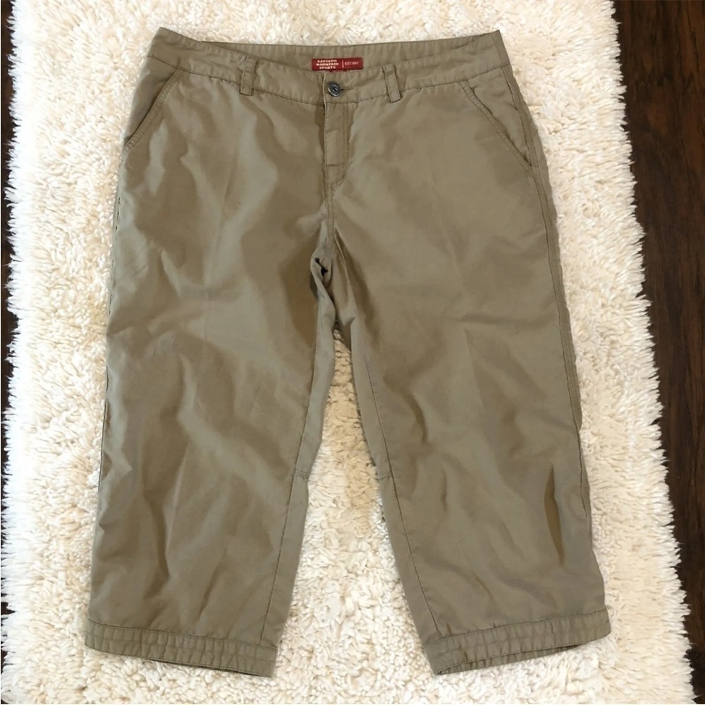 Eastern Mountain Sports Capris Pants Womens 12 Beige Ankle Button Hiking Outdoor